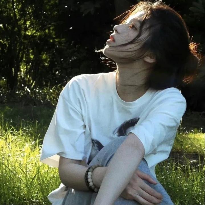通灵美人 封面